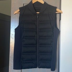 Excellent condition lululemon vest